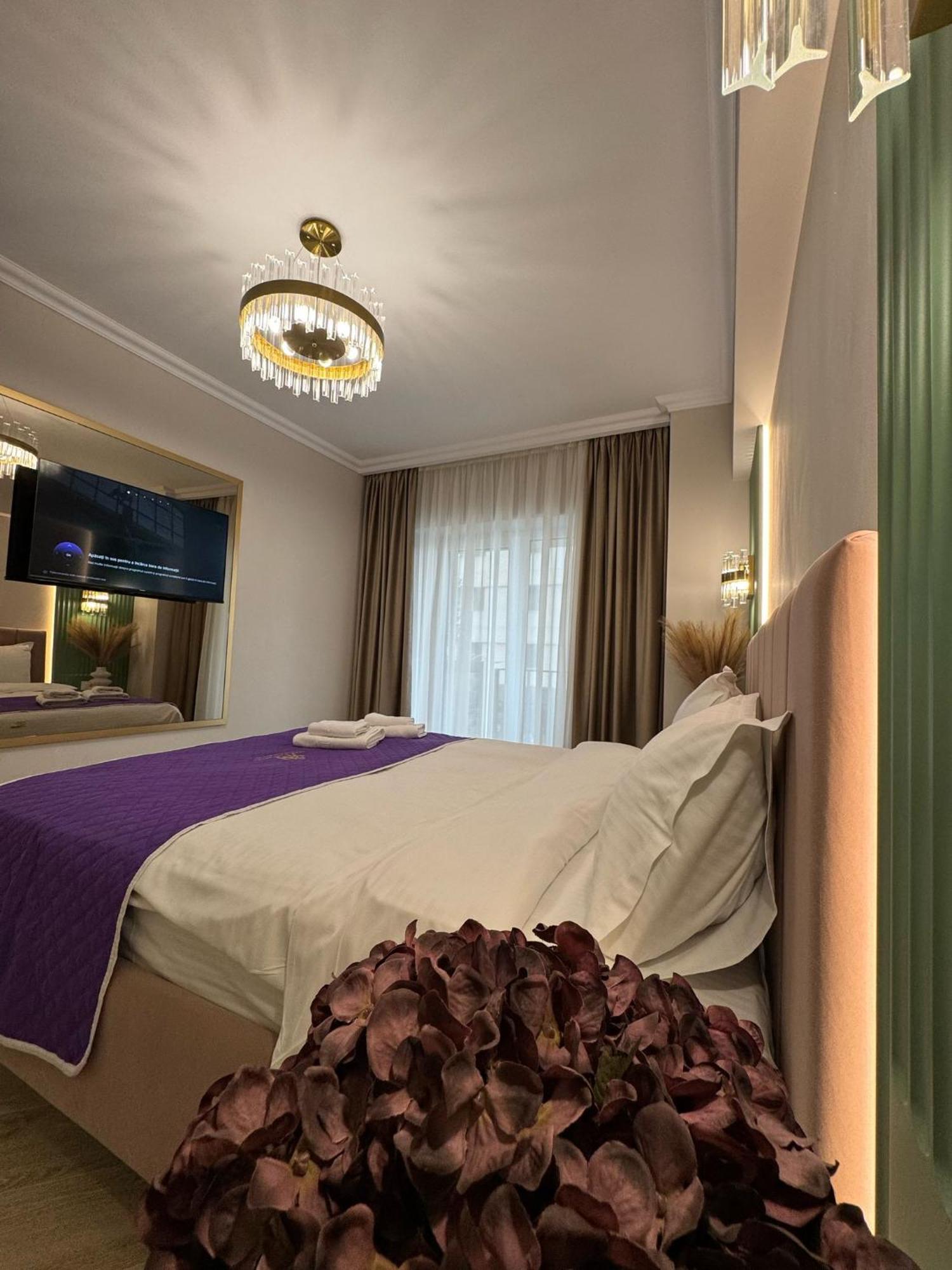 Modern & Glam Evergreen Towers Parking Free Appartamento *