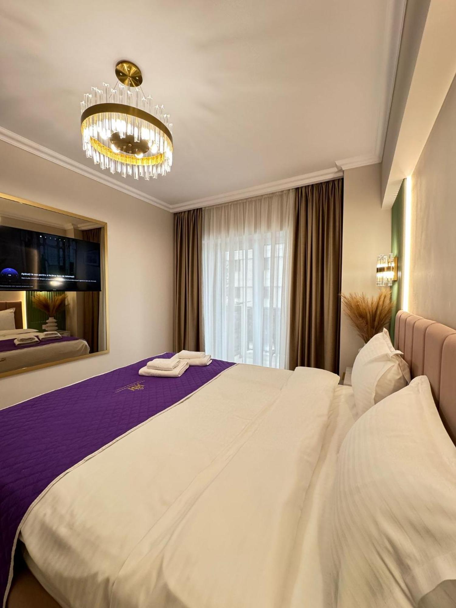 Modern & Glam Evergreen Towers Parking Free Appartamento Iasi