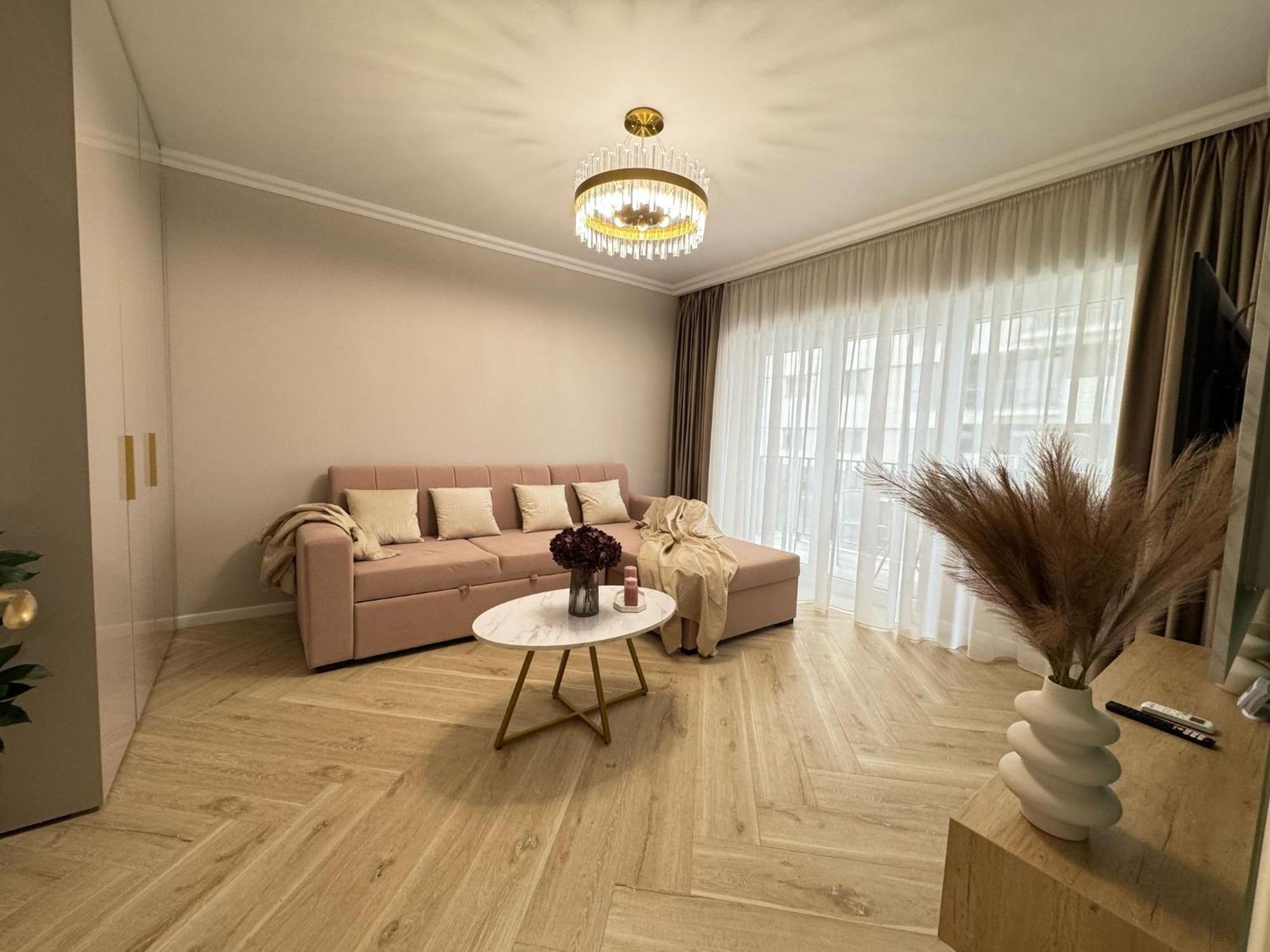 Modern & Glam Evergreen Towers Parking Free Iasi
