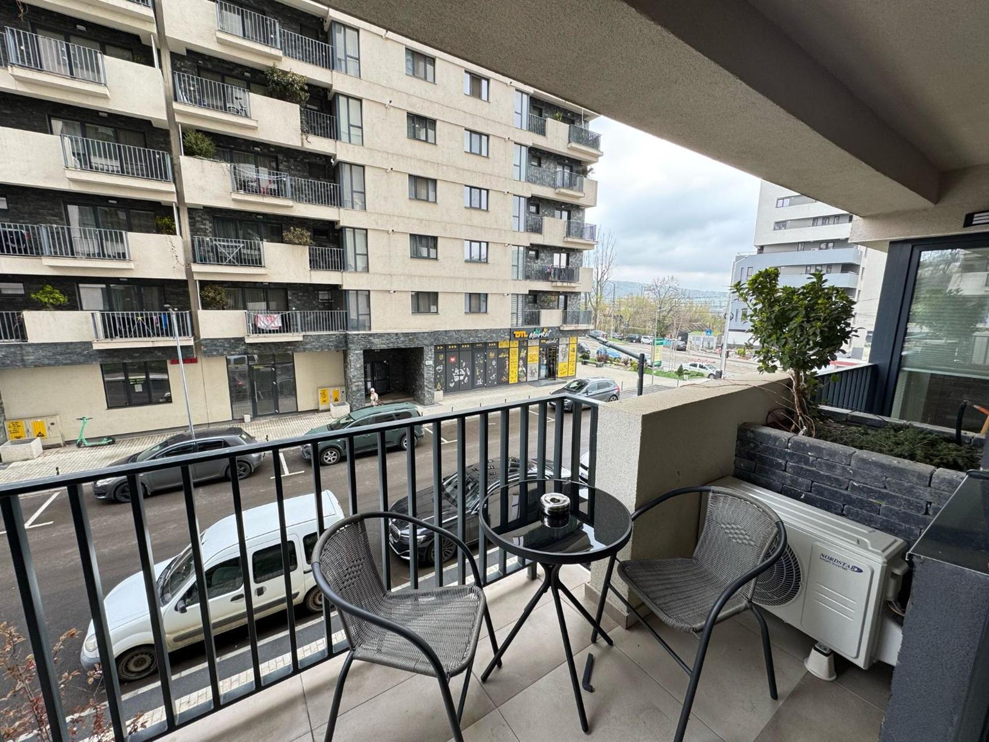 Modern & Glam Evergreen Towers Parking Free Appartamento Iasi
