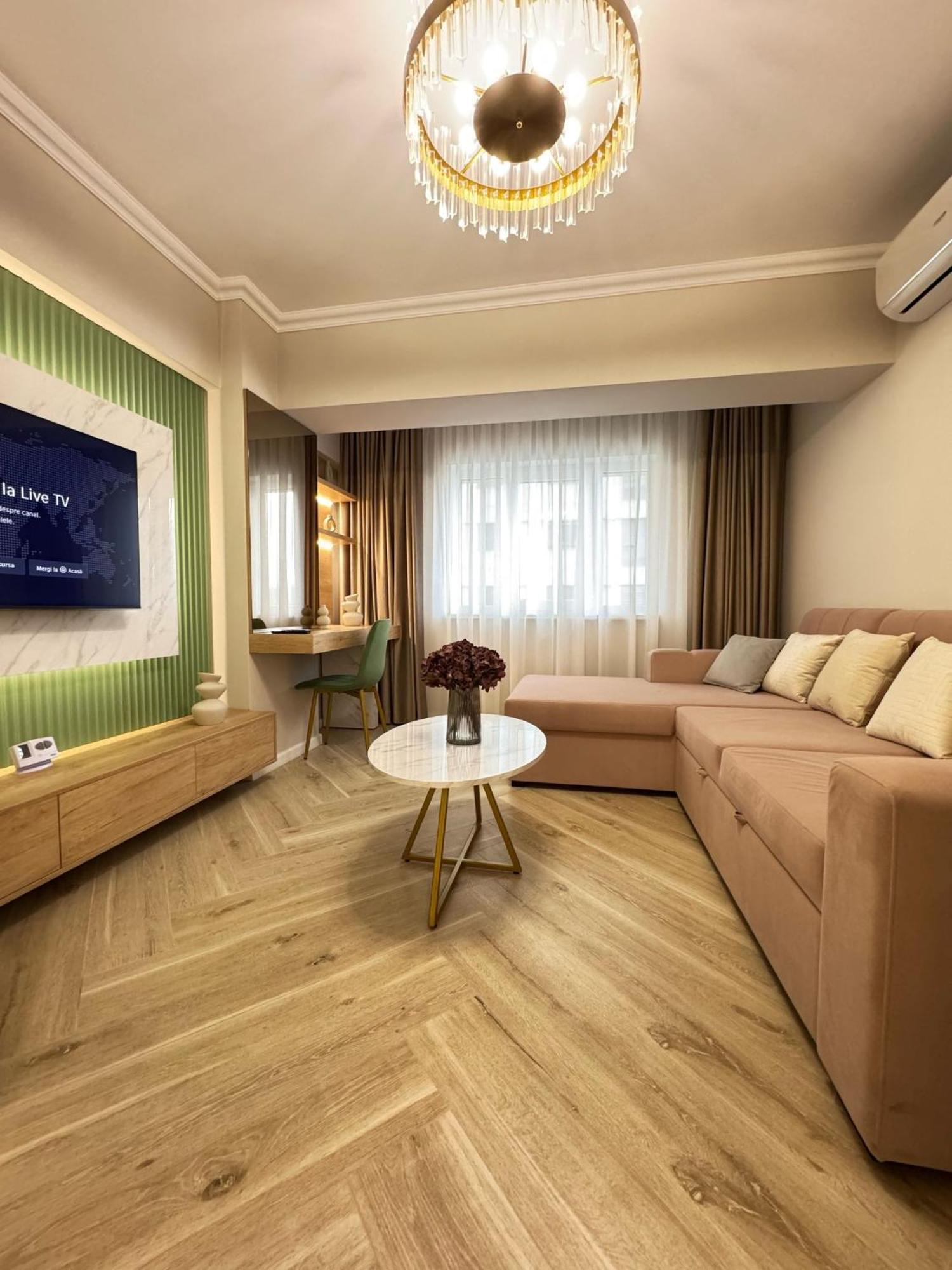 Appartamento Modern & Glam Evergreen Towers Parking Free *