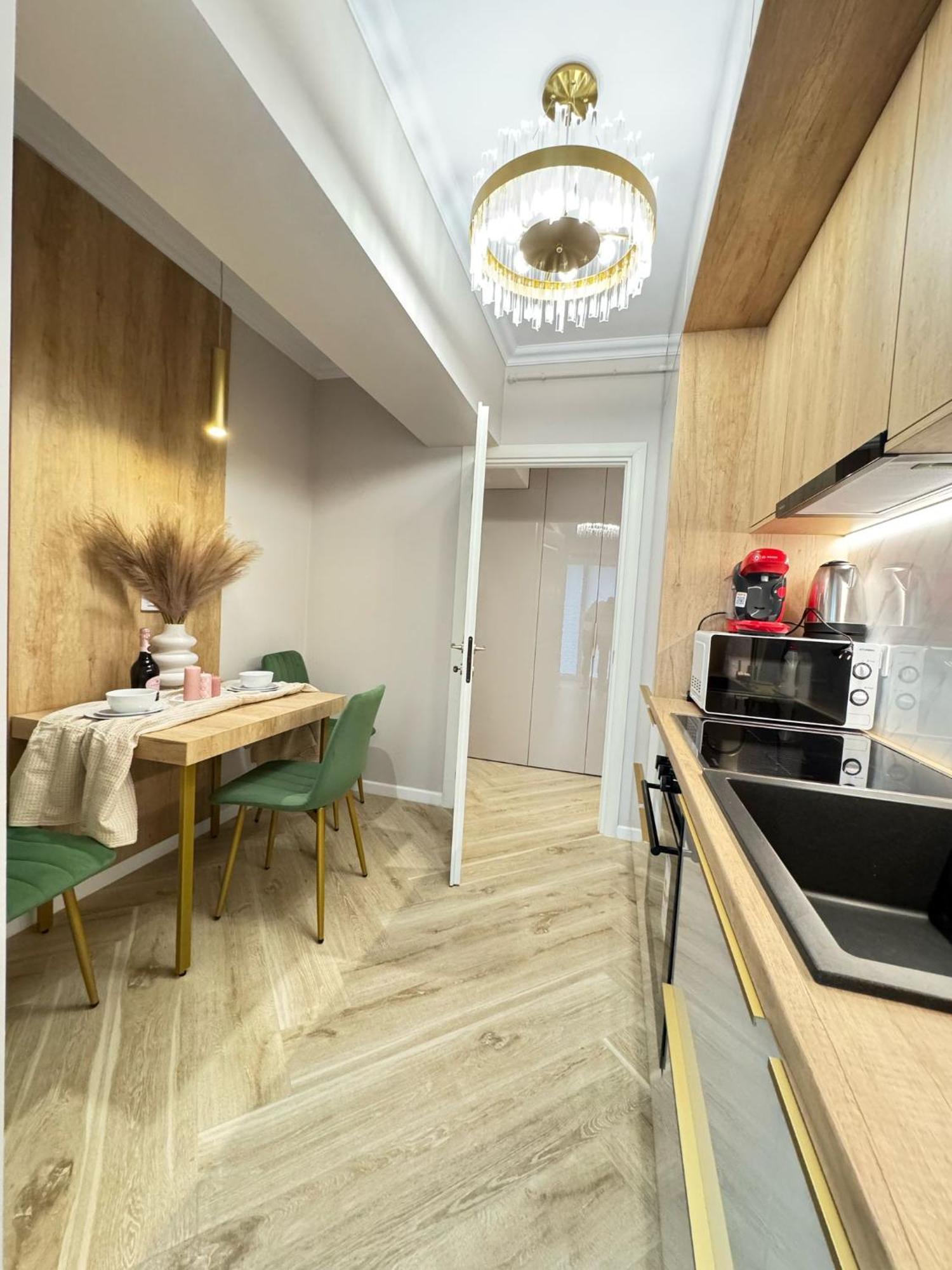 Appartamento Modern & Glam Evergreen Towers Parking Free