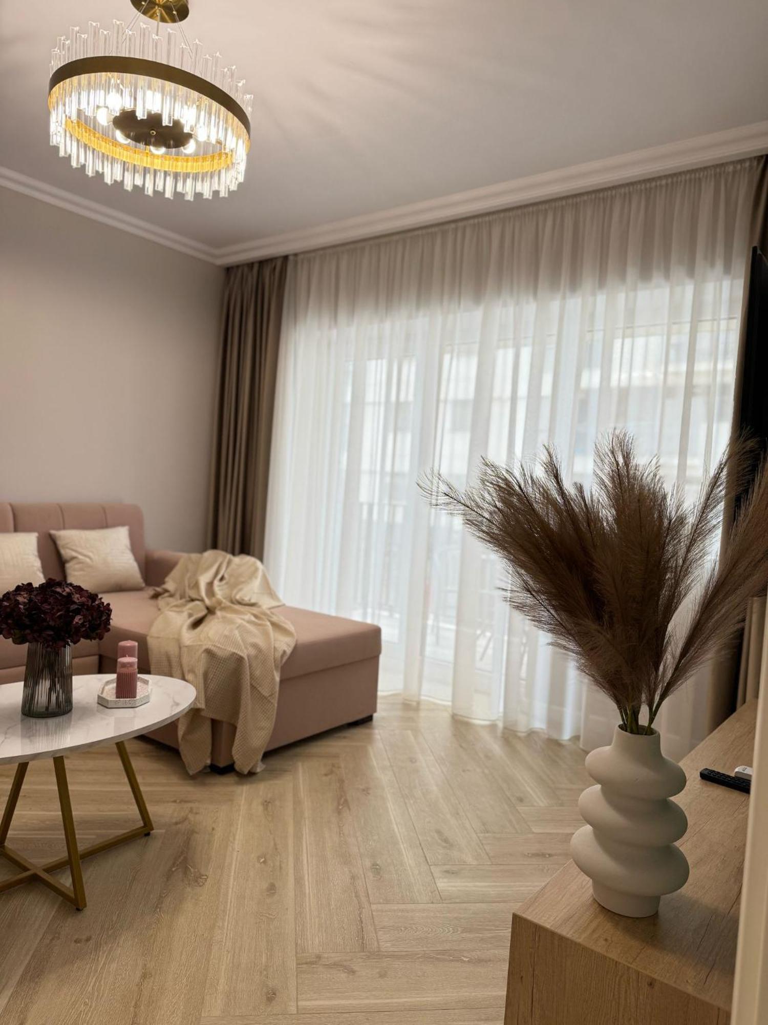 Appartamento Modern & Glam Evergreen Towers Parking Free *