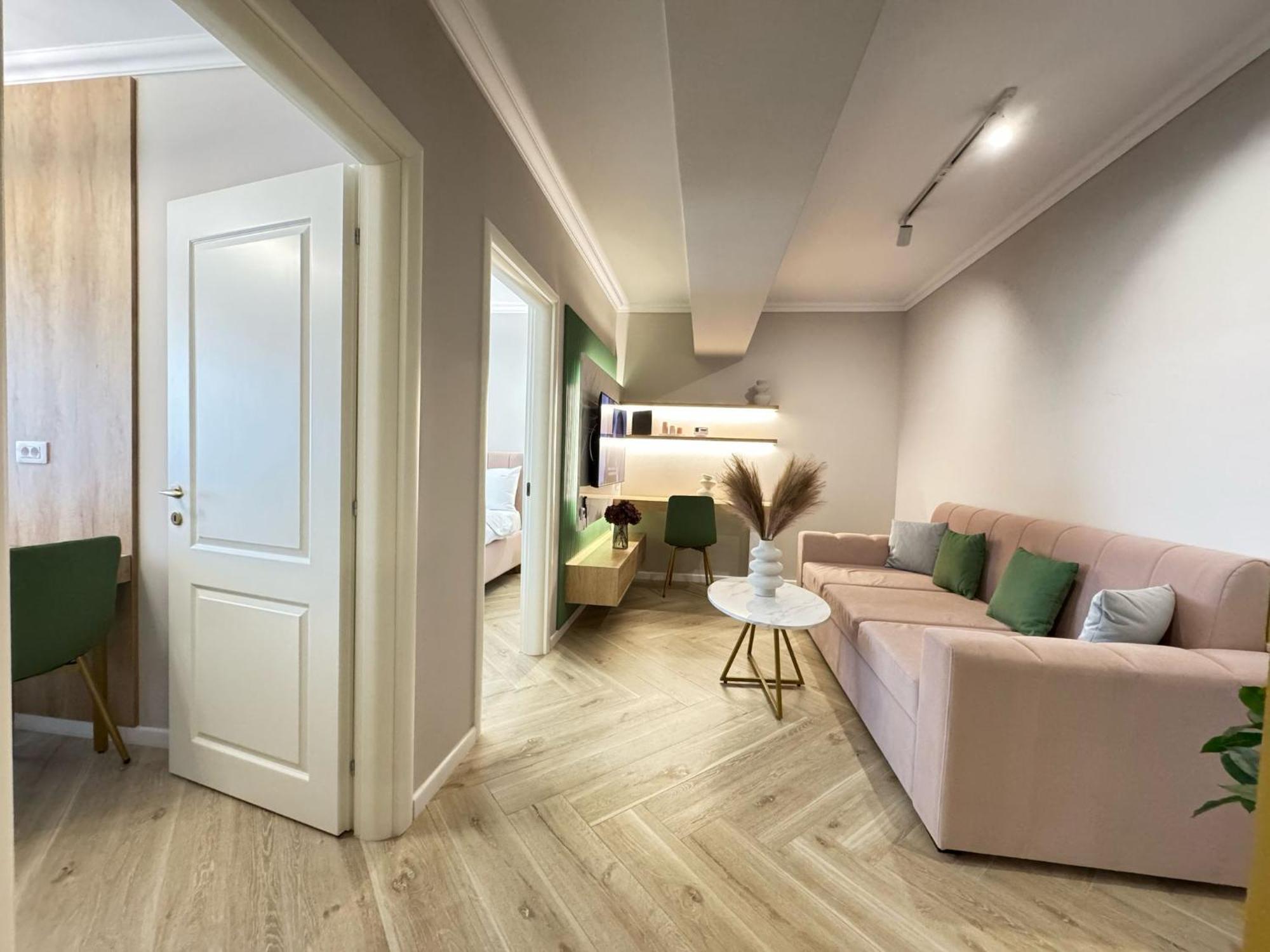 Modern & Glam Evergreen Towers Parking Free Iasi